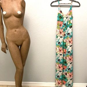 SOLD H&M 🌺 size 4 Floral Maxi Dress in like new condition!